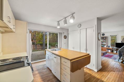 11 Neck Road Old Lyme CT 06371