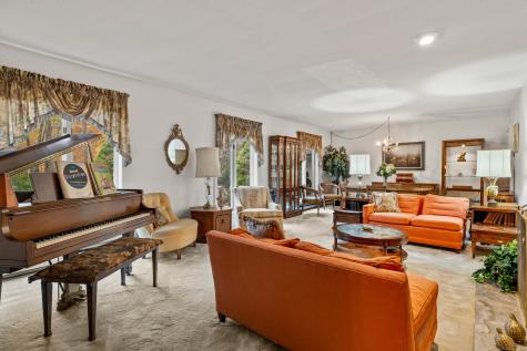 11 Neck Road Old Lyme CT 06371