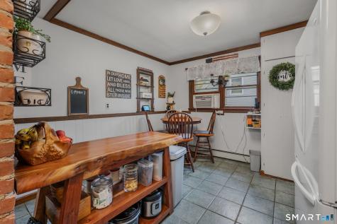 21 Goshen Road Waterford CT 06385