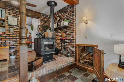 21 Goshen Road Waterford CT 06385