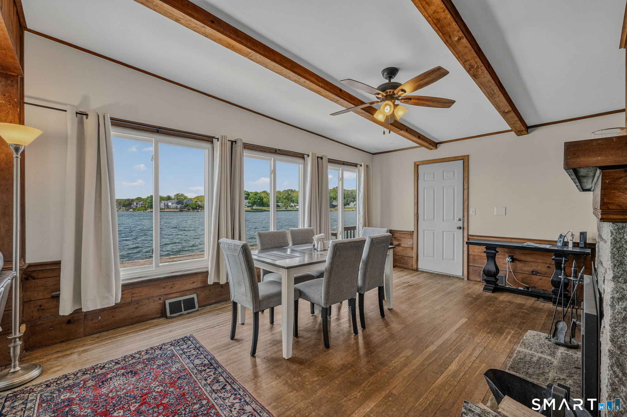 210 Shore Road Waterford CT 06385