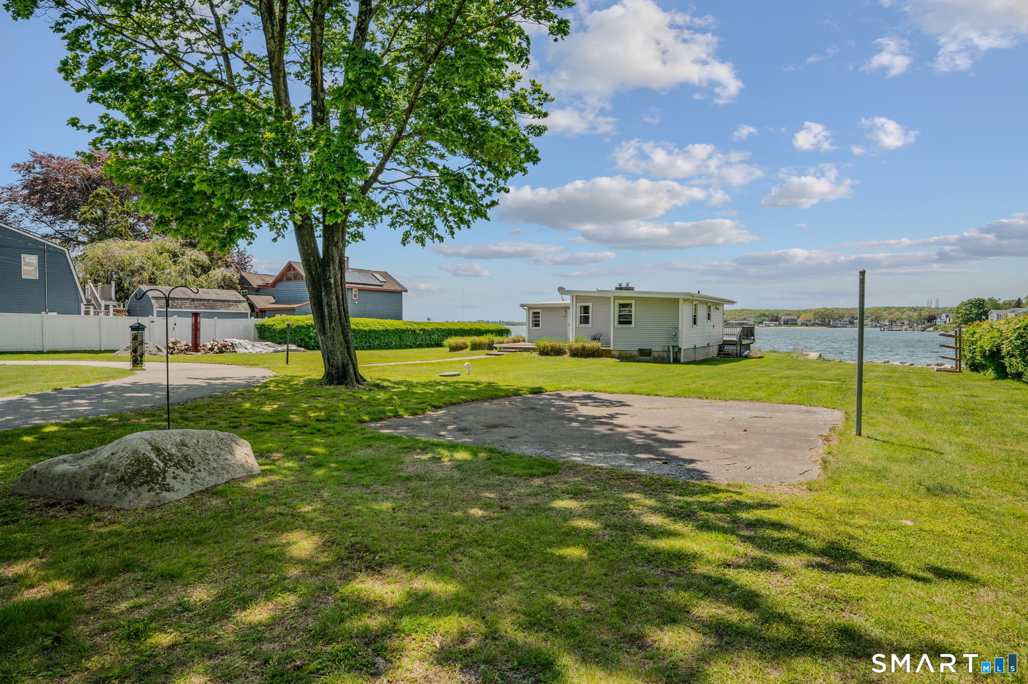 210 Shore Road Waterford CT 06385