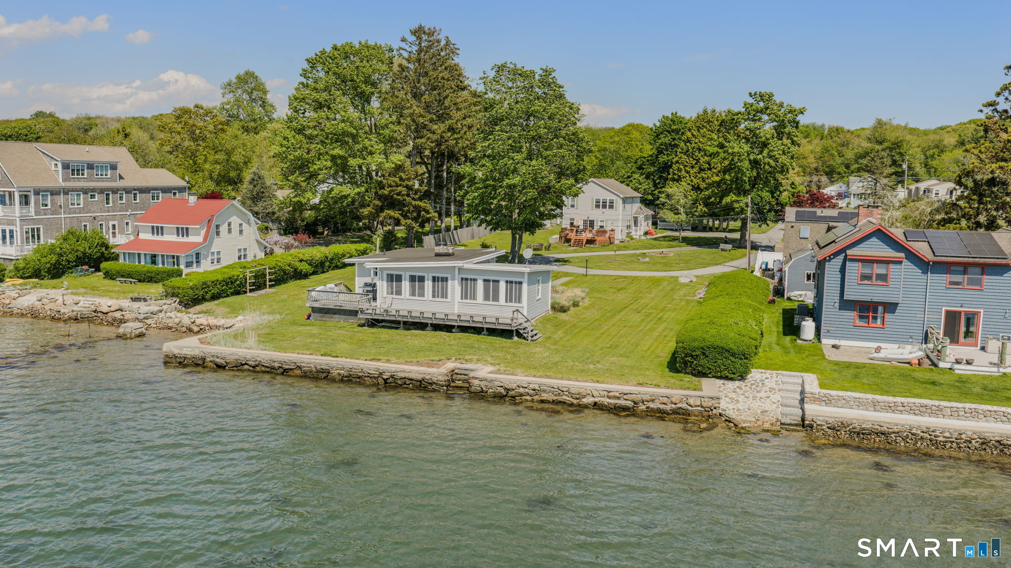 210 Shore Road Waterford CT 06385