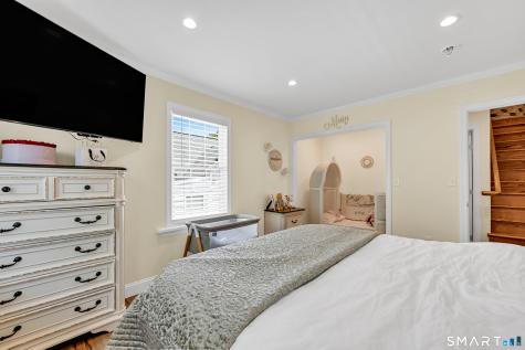 222 Hamilton Street Meriden CT 06451