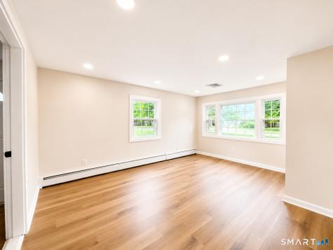 38 Fairfield Drive Windsor Locks CT 06096