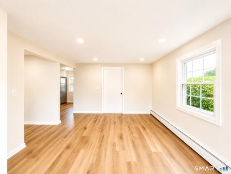 38 Fairfield Drive Windsor Locks CT 06096