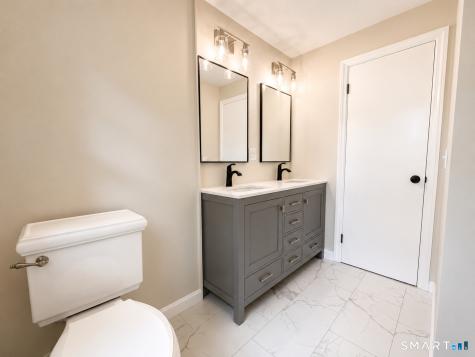38 Fairfield Drive Windsor Locks CT 06096