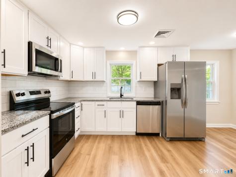 38 Fairfield Drive Windsor Locks CT 06096