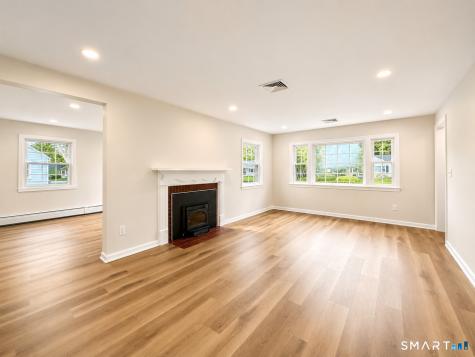 38 Fairfield Drive Windsor Locks CT 06096