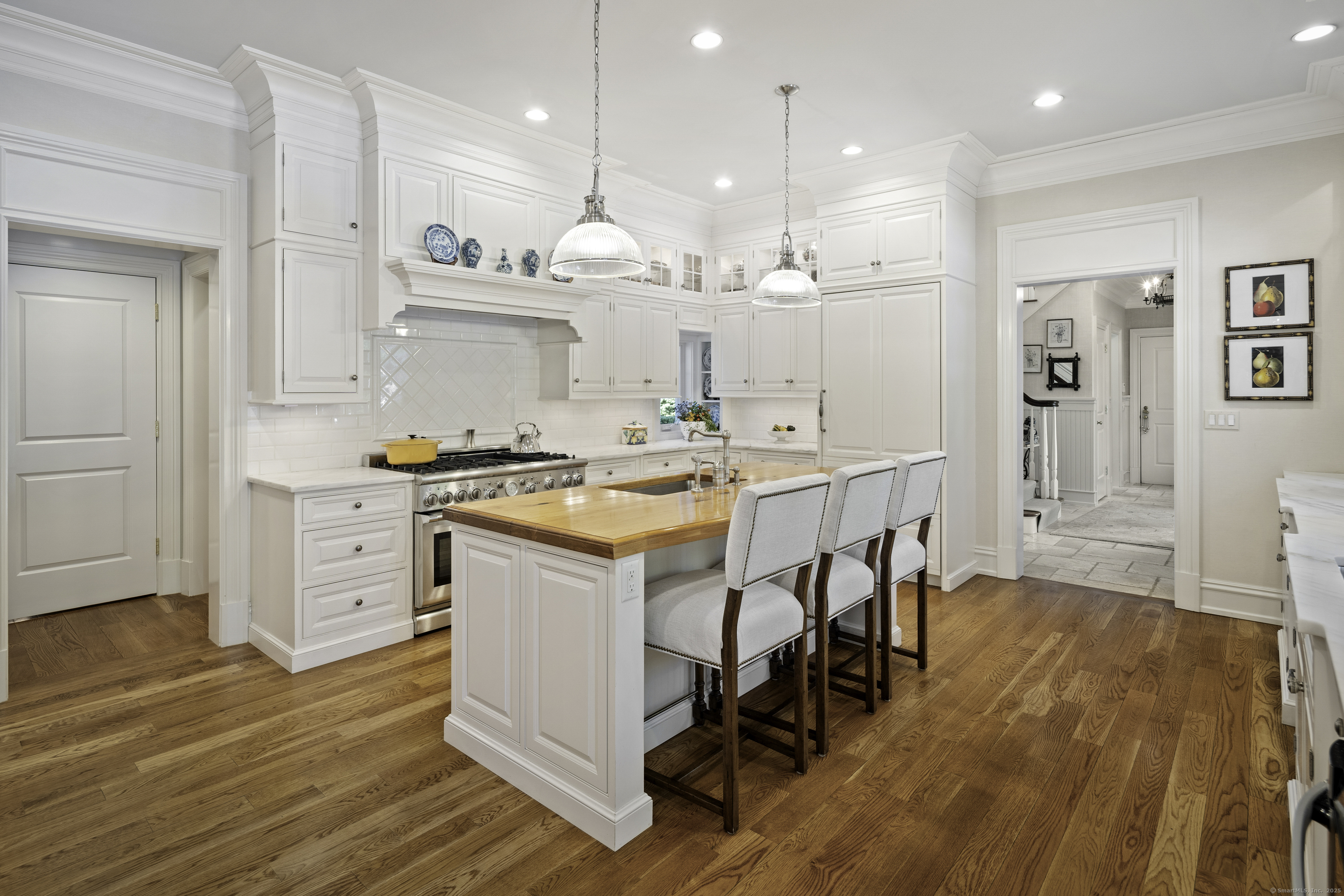 143 Oenoke Ridge New Canaan CT 06840