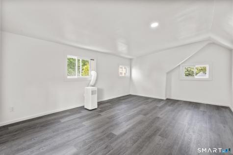 33 Rivercliff Drive Milford CT 06460