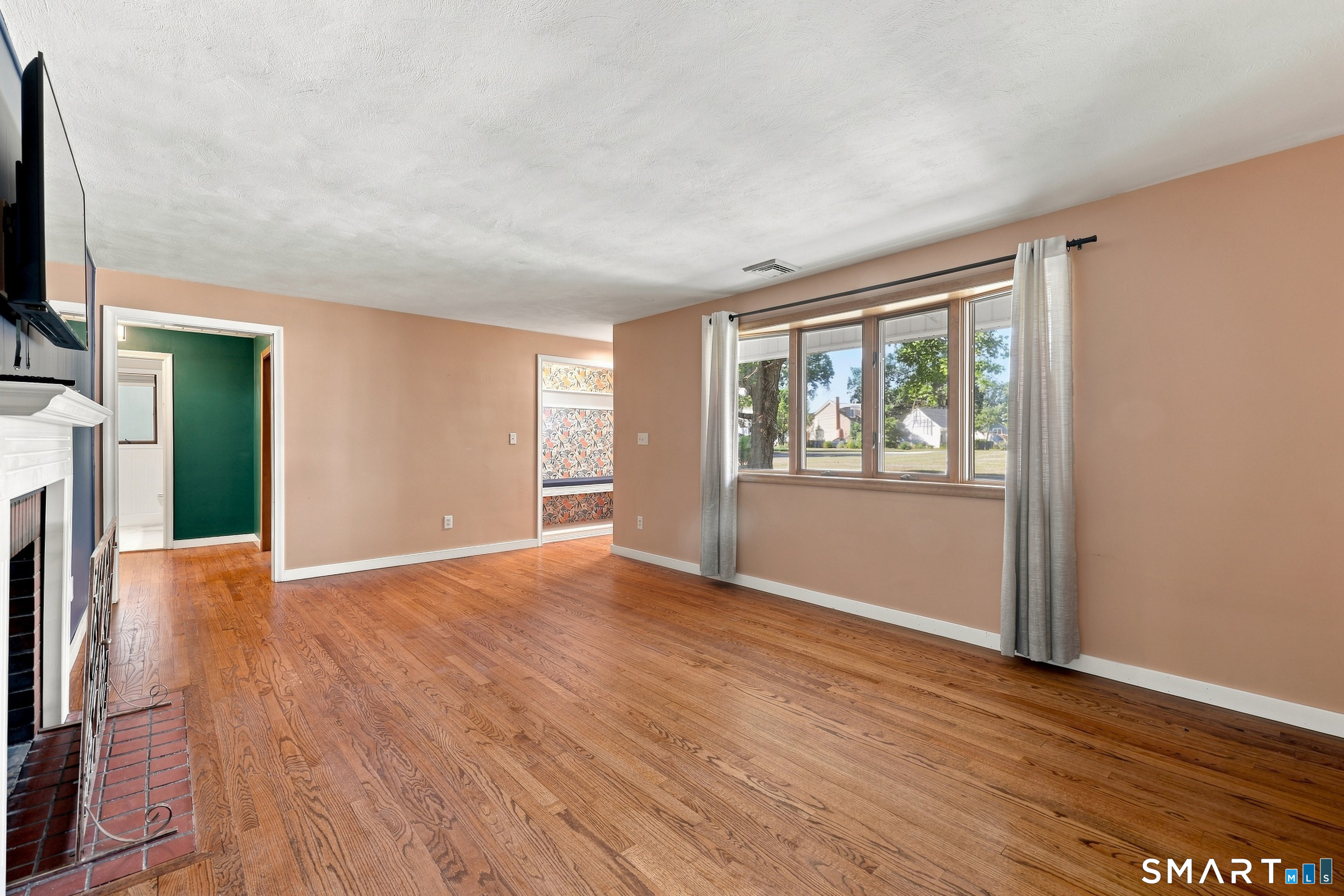 3 Brent Road Manchester CT 06042
