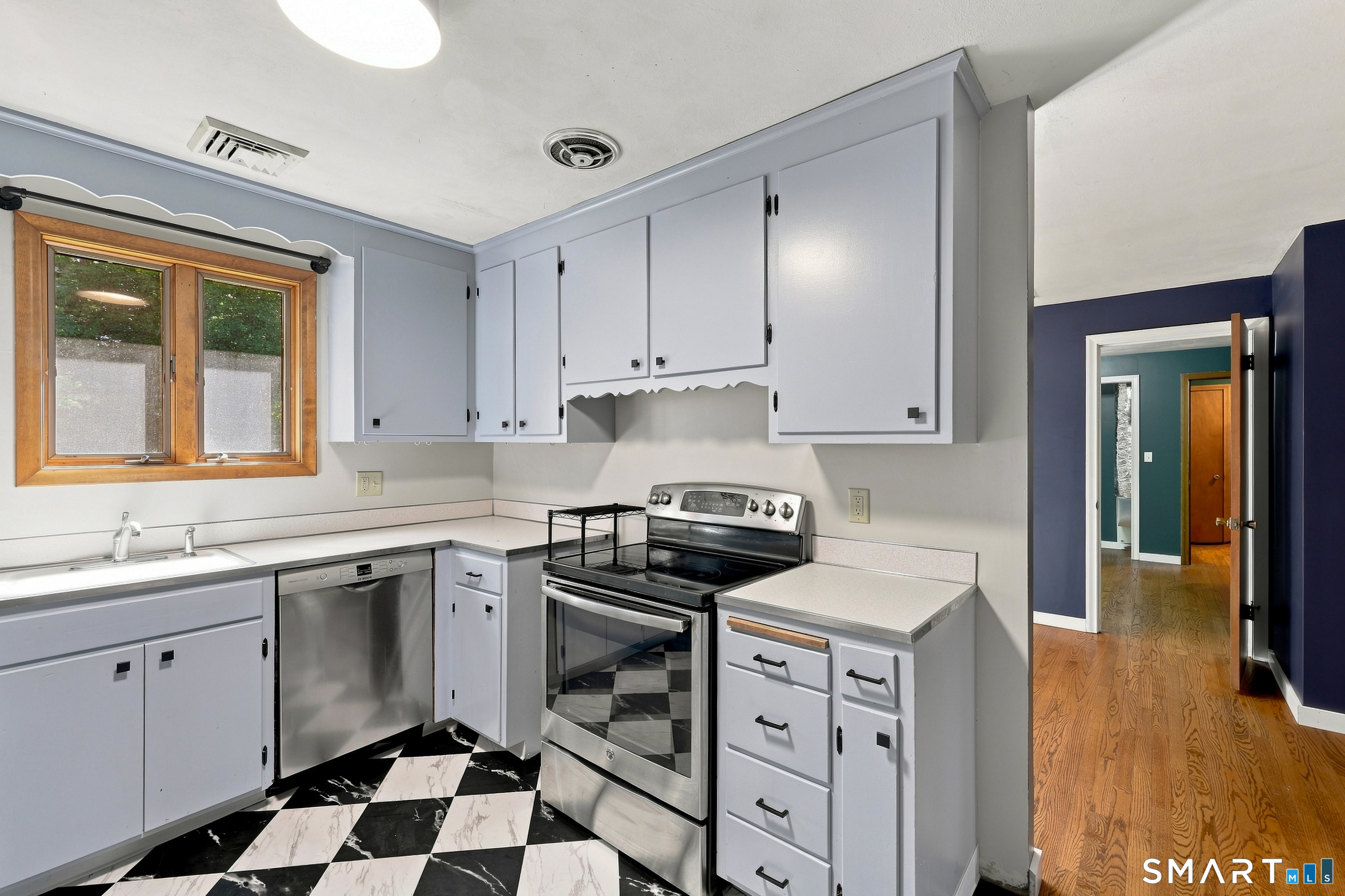 3 Brent Road Manchester CT 06042
