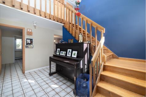 18 Meadowlark Road Simsbury CT 06092