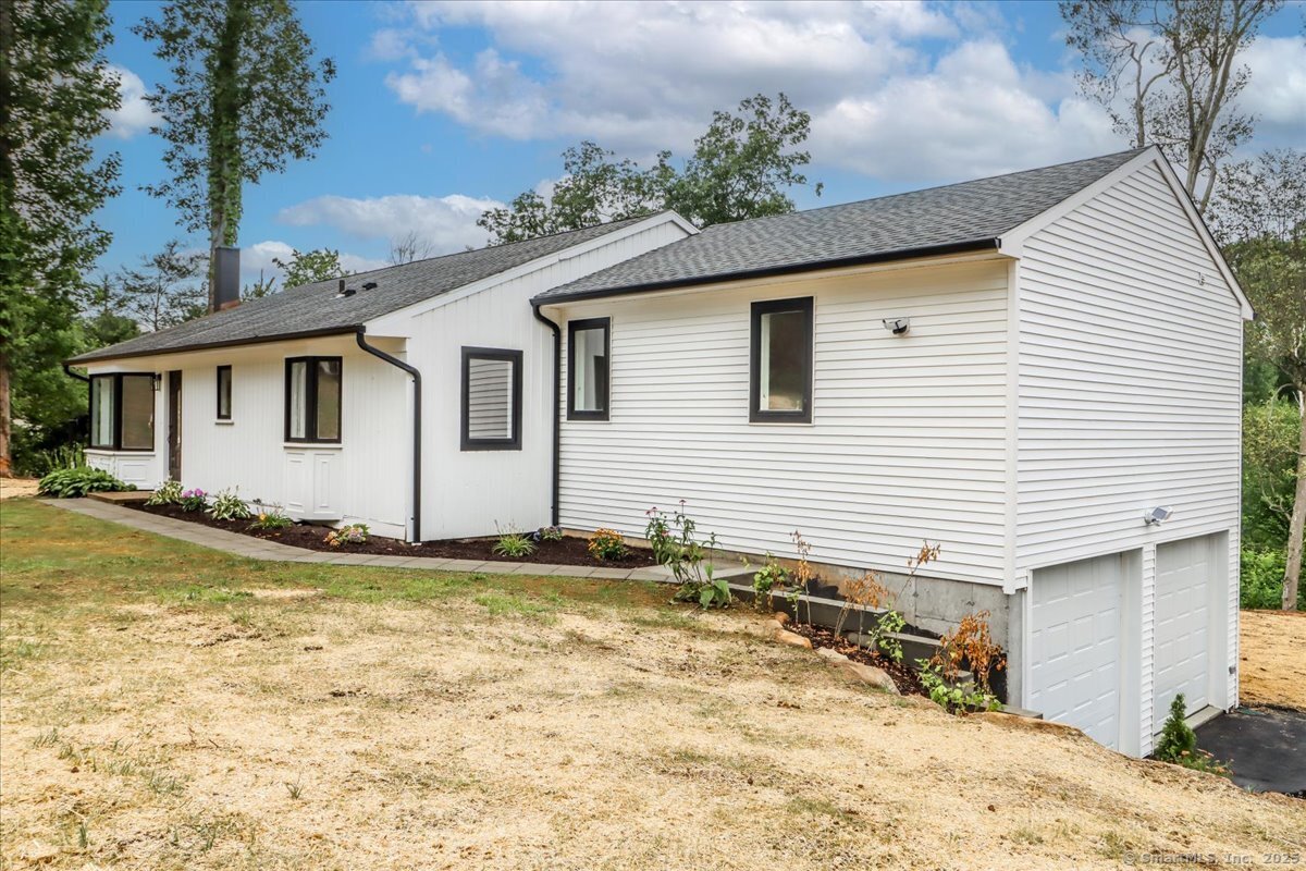 12 Deer Run Road Brookfield CT 06804