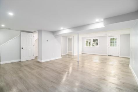 12 Deer Run Road Brookfield CT 06804