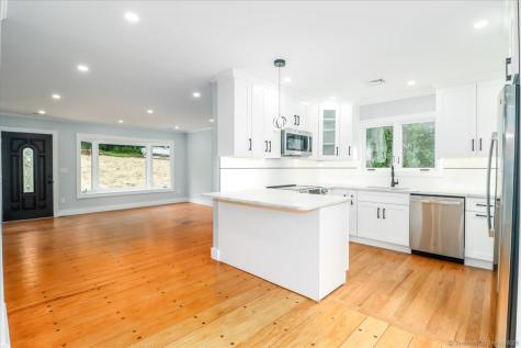 12 Deer Run Road Brookfield CT 06804