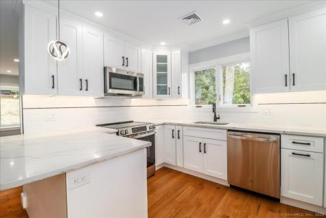 12 Deer Run Road Brookfield CT 06804