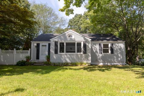 35 Schoolhouse Road Old Saybrook CT 06475