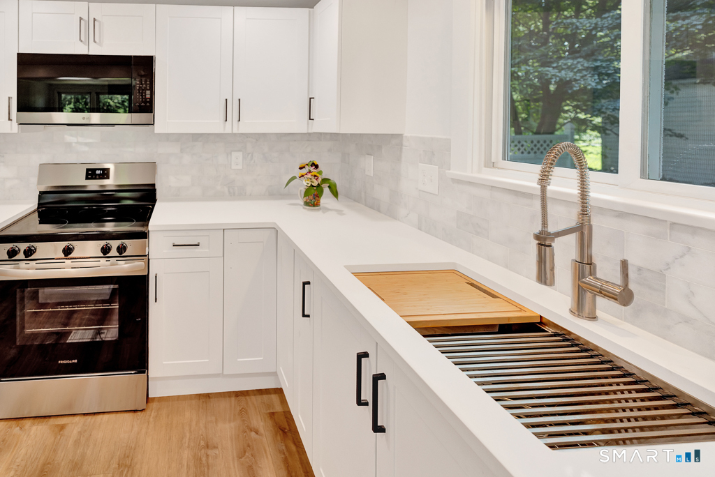 35 Schoolhouse Road Old Saybrook CT 06475