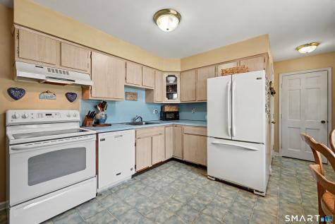 100 Sherley Place Fairfield CT 06825