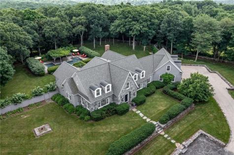 7 Regal Drive Danbury CT 06811