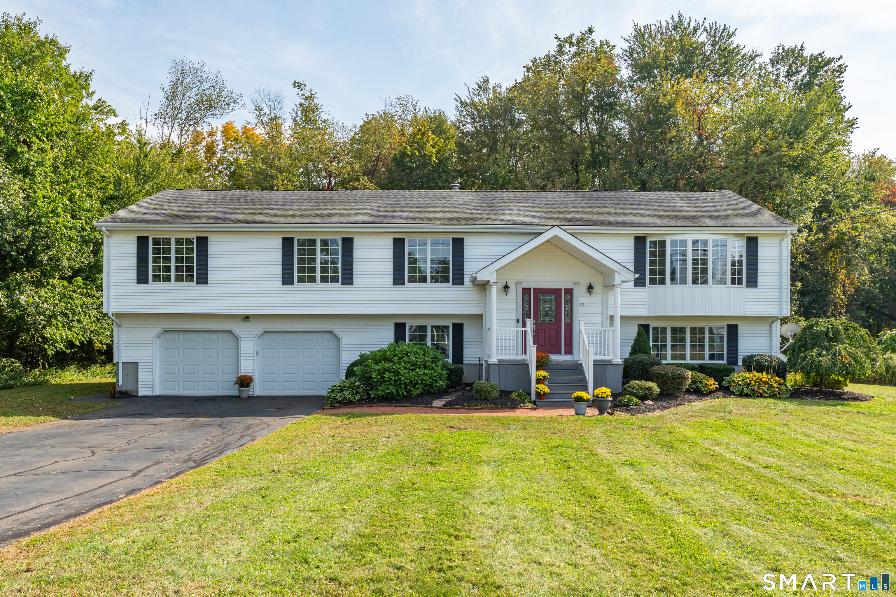 37 Great Meadow Drive North Haven CT 06473