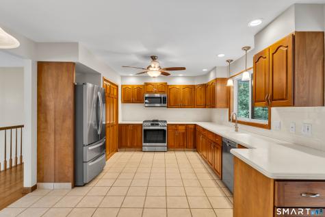 37 Great Meadow Drive North Haven CT 06473