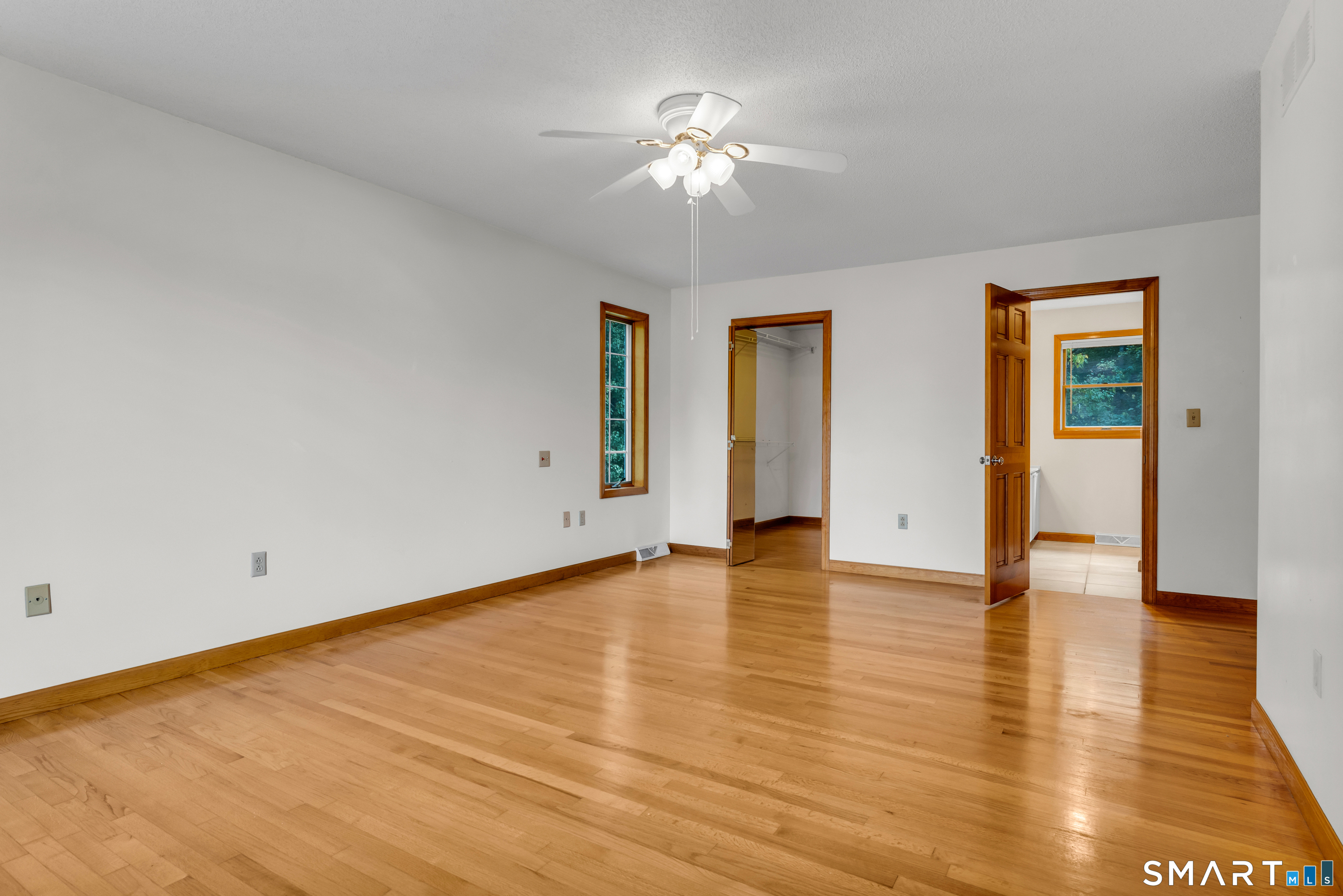 37 Great Meadow Drive North Haven CT 06473