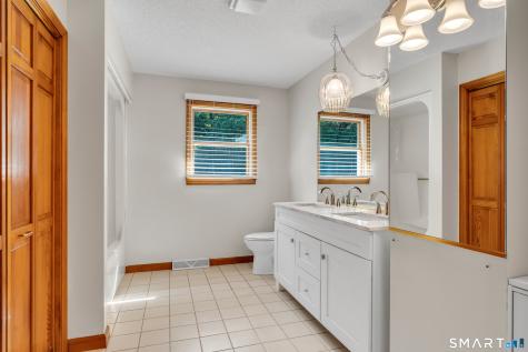 37 Great Meadow Drive North Haven CT 06473