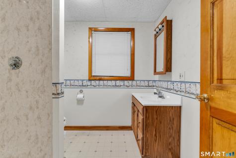 37 Great Meadow Drive North Haven CT 06473