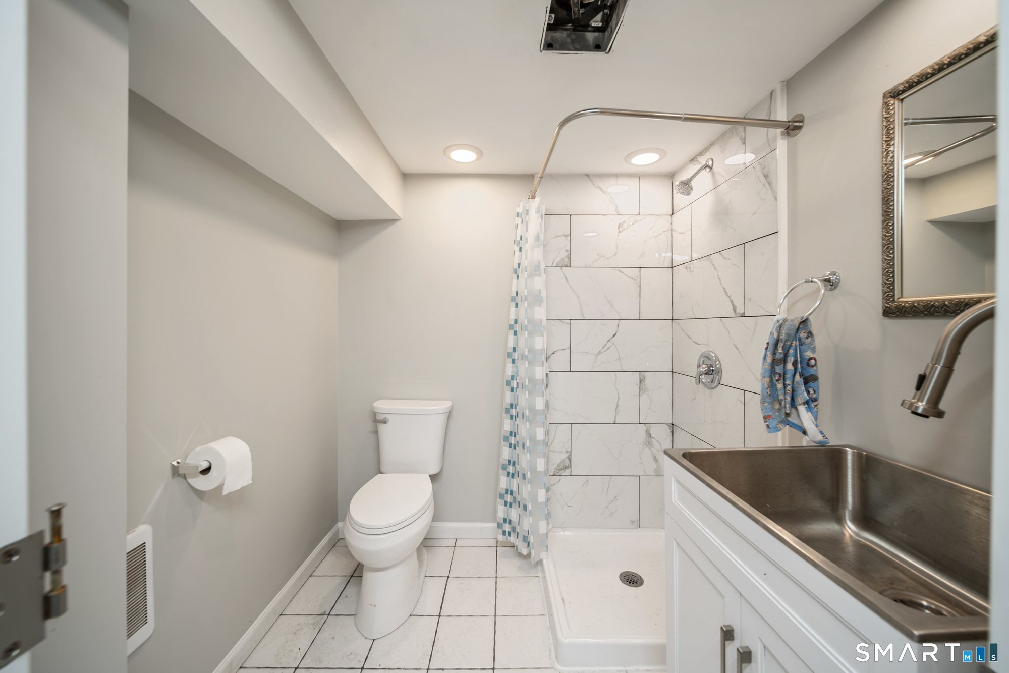 369 Prospect Street Naugatuck CT 06770