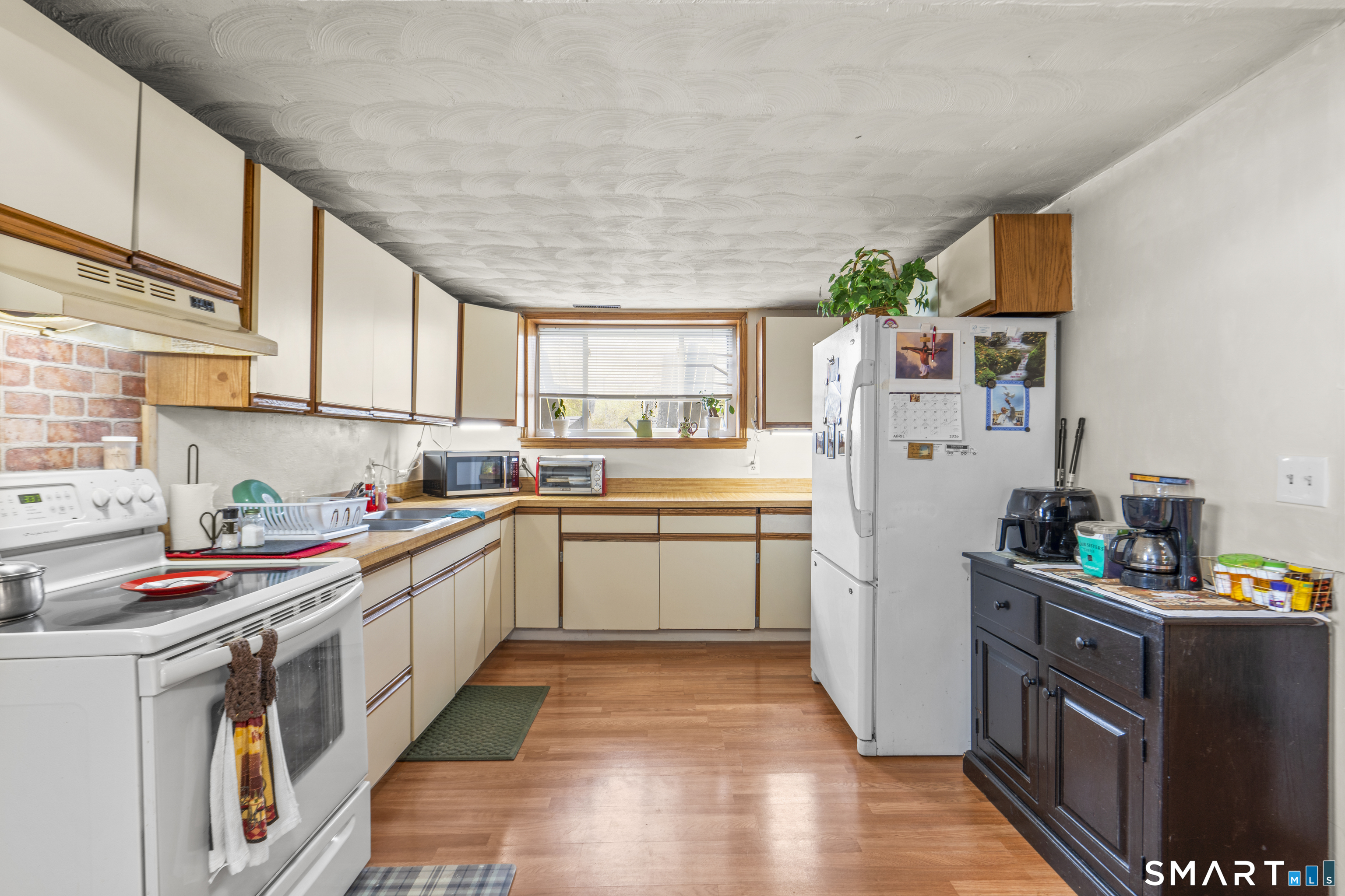 166 Glenwood Road Clinton CT 06413