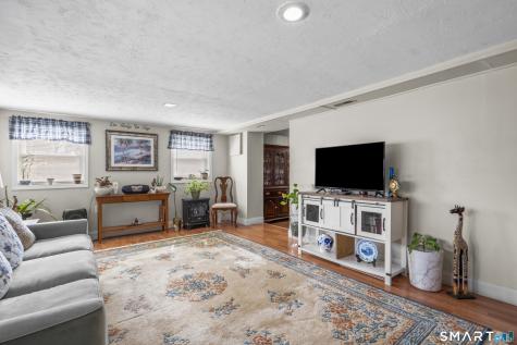 166 Glenwood Road Clinton CT 06413