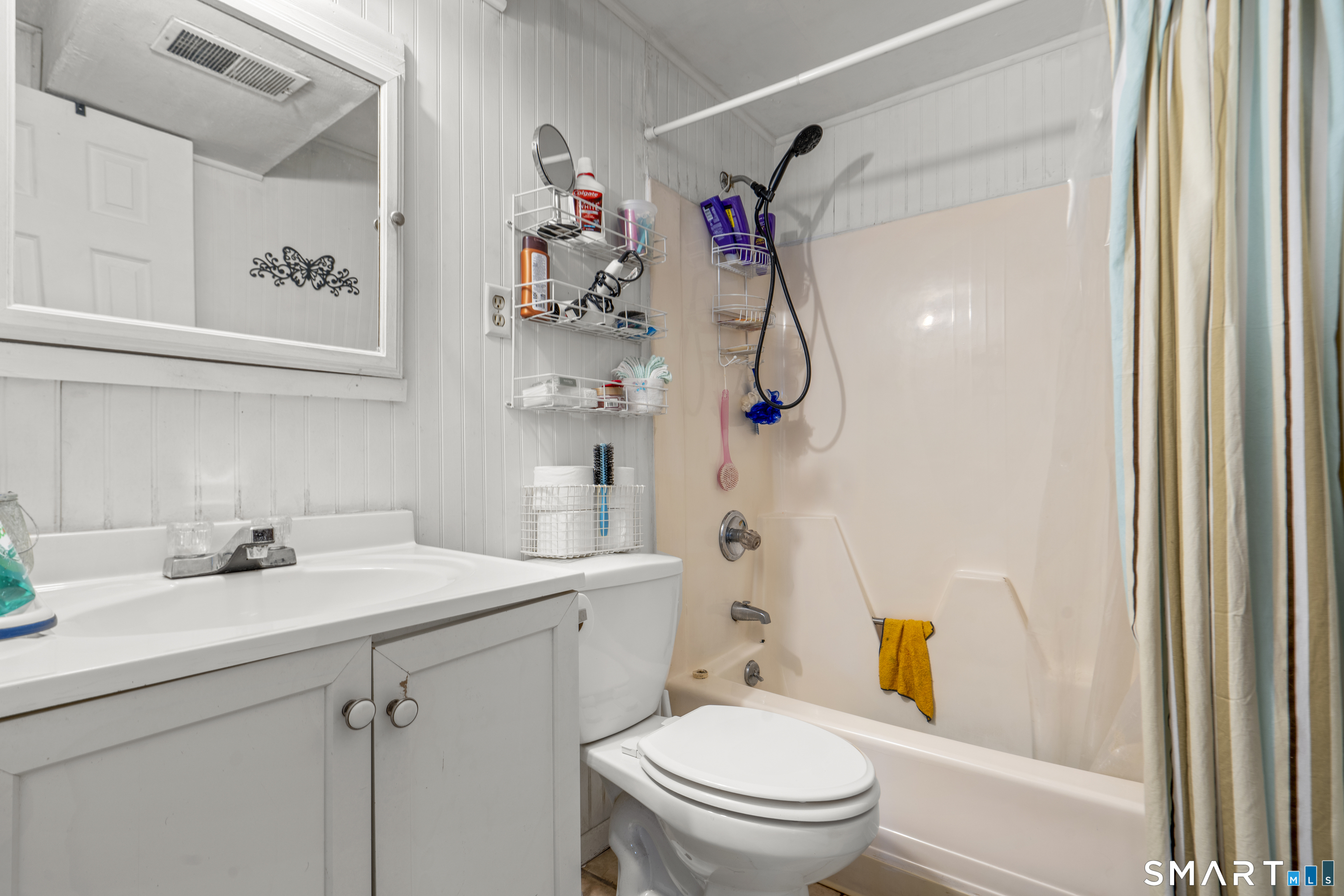 166 Glenwood Road Clinton CT 06413