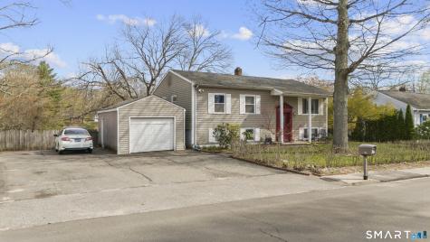 166 Glenwood Road Clinton CT 06413