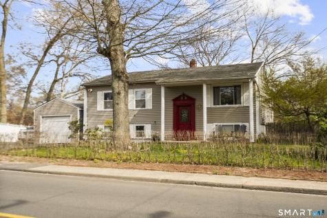 166 Glenwood Road Clinton CT 06413