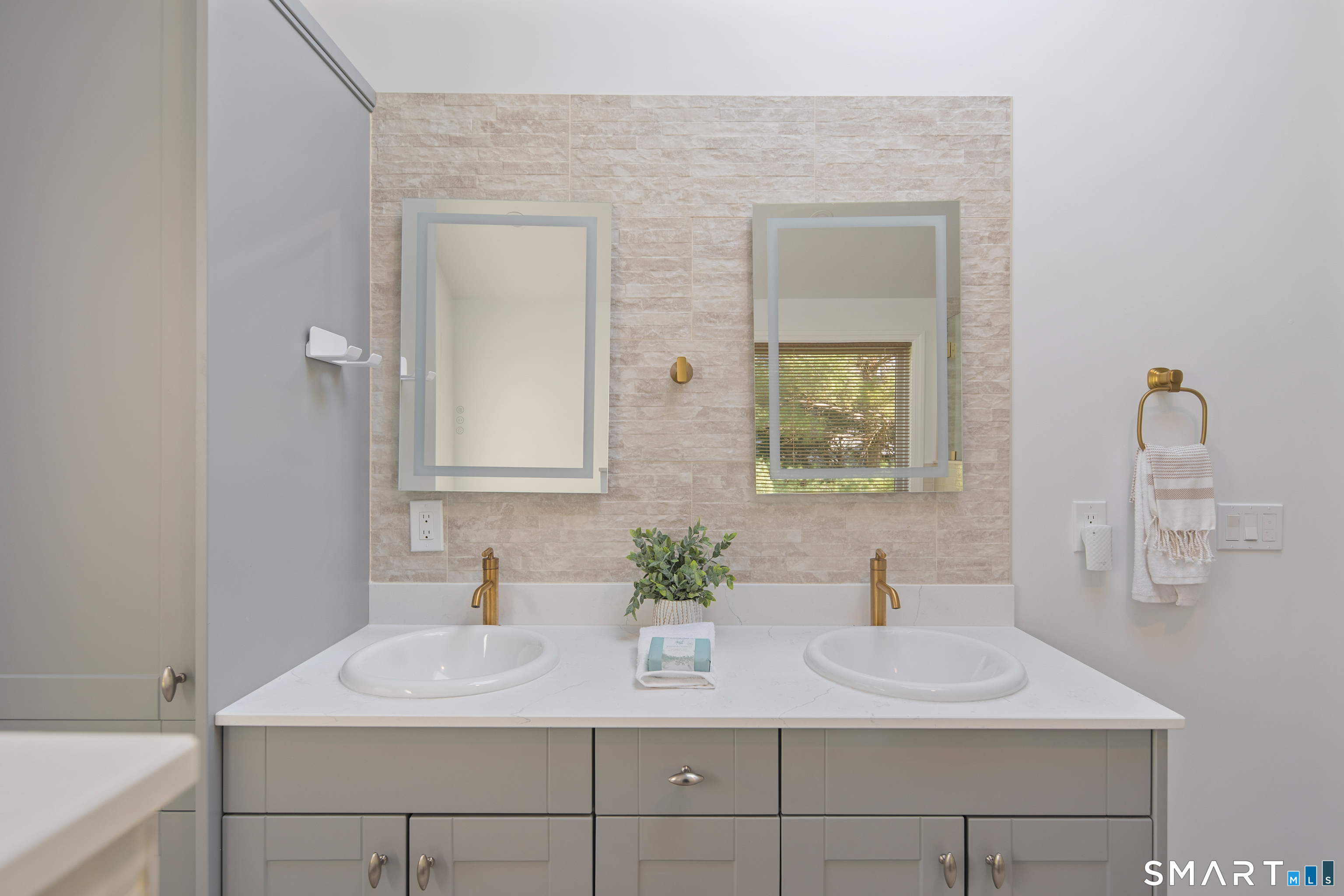 8 Ledge Road Norwalk CT 06853
