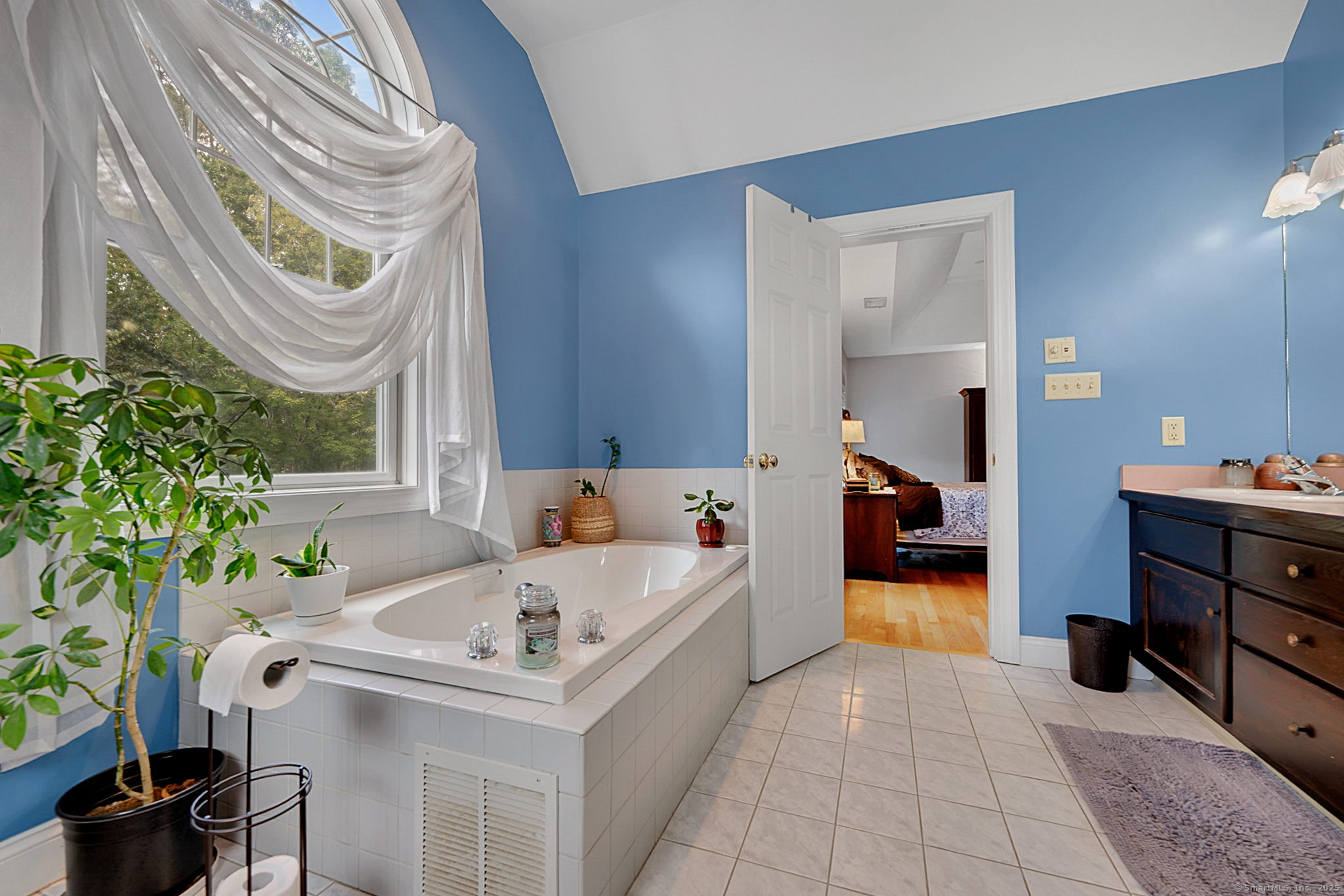 39 Charolais Way Burlington CT 06013