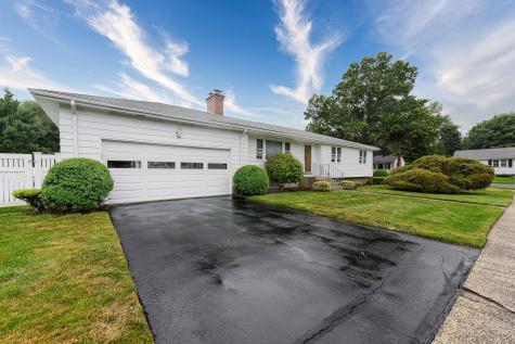 32 Fieldcrest Lane Hamden CT 06514