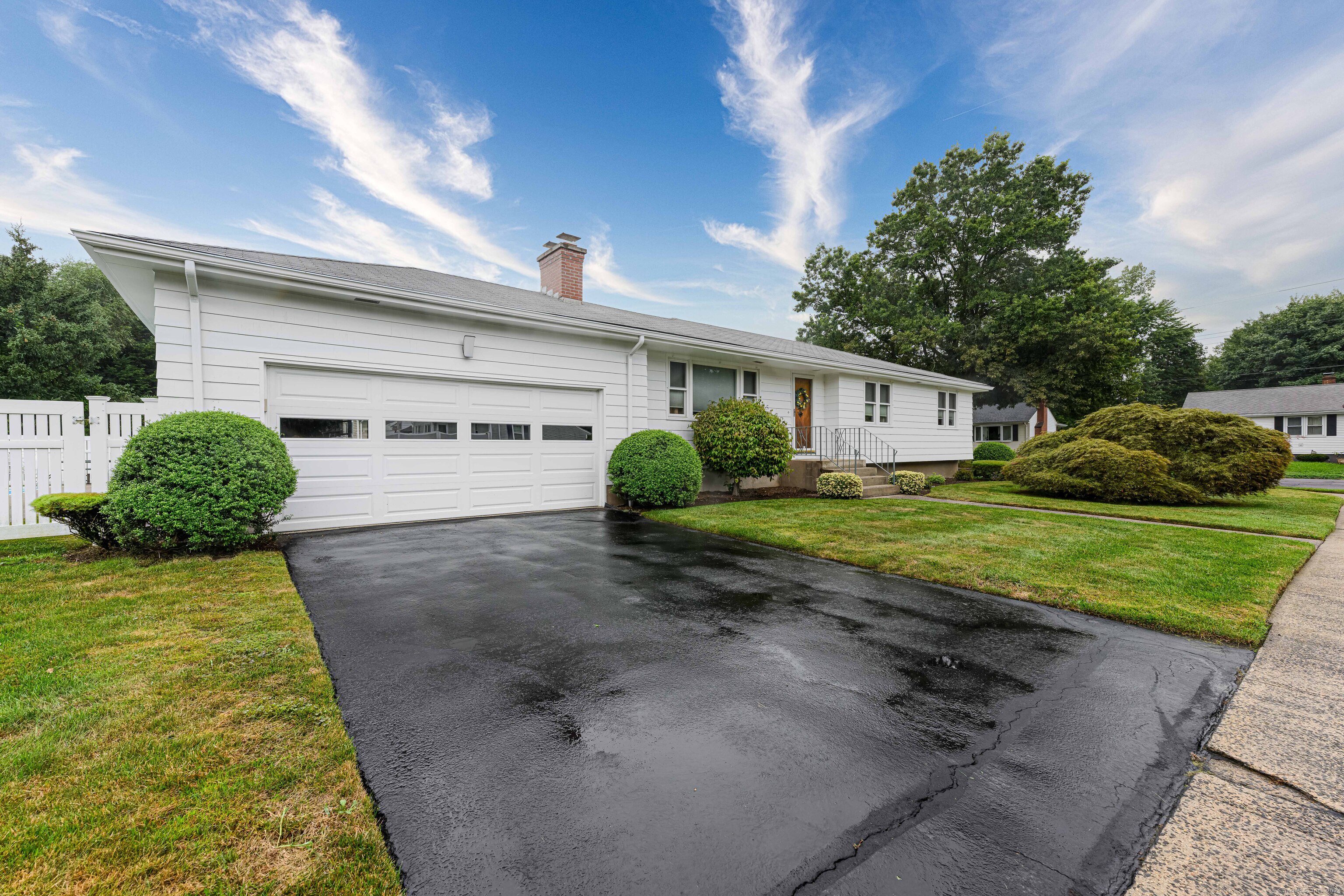 32 Fieldcrest Lane Hamden CT 06514