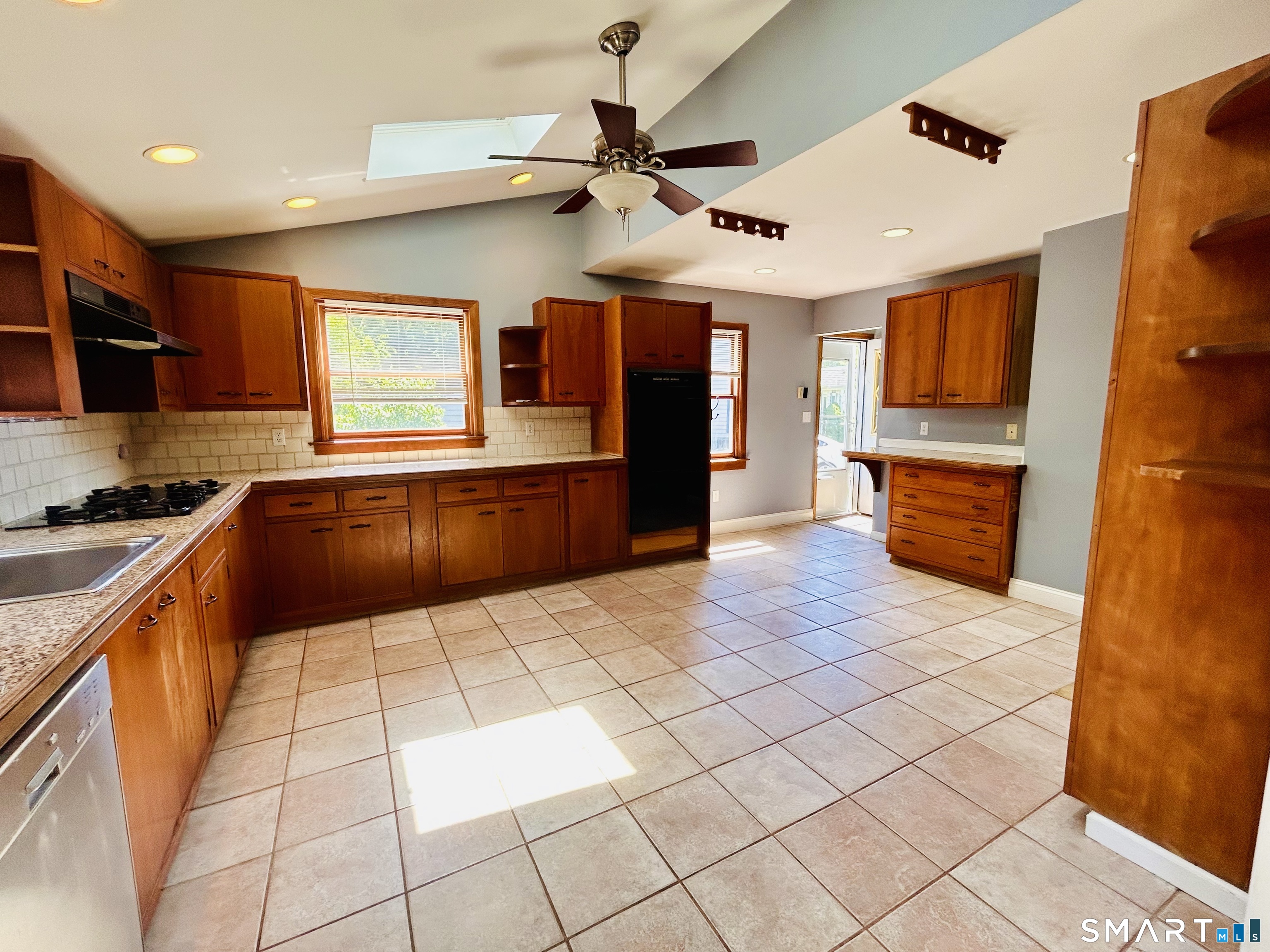 11 Wayland Court Milford CT 06460