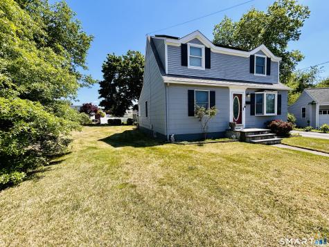 11 Wayland Court Milford CT 06460