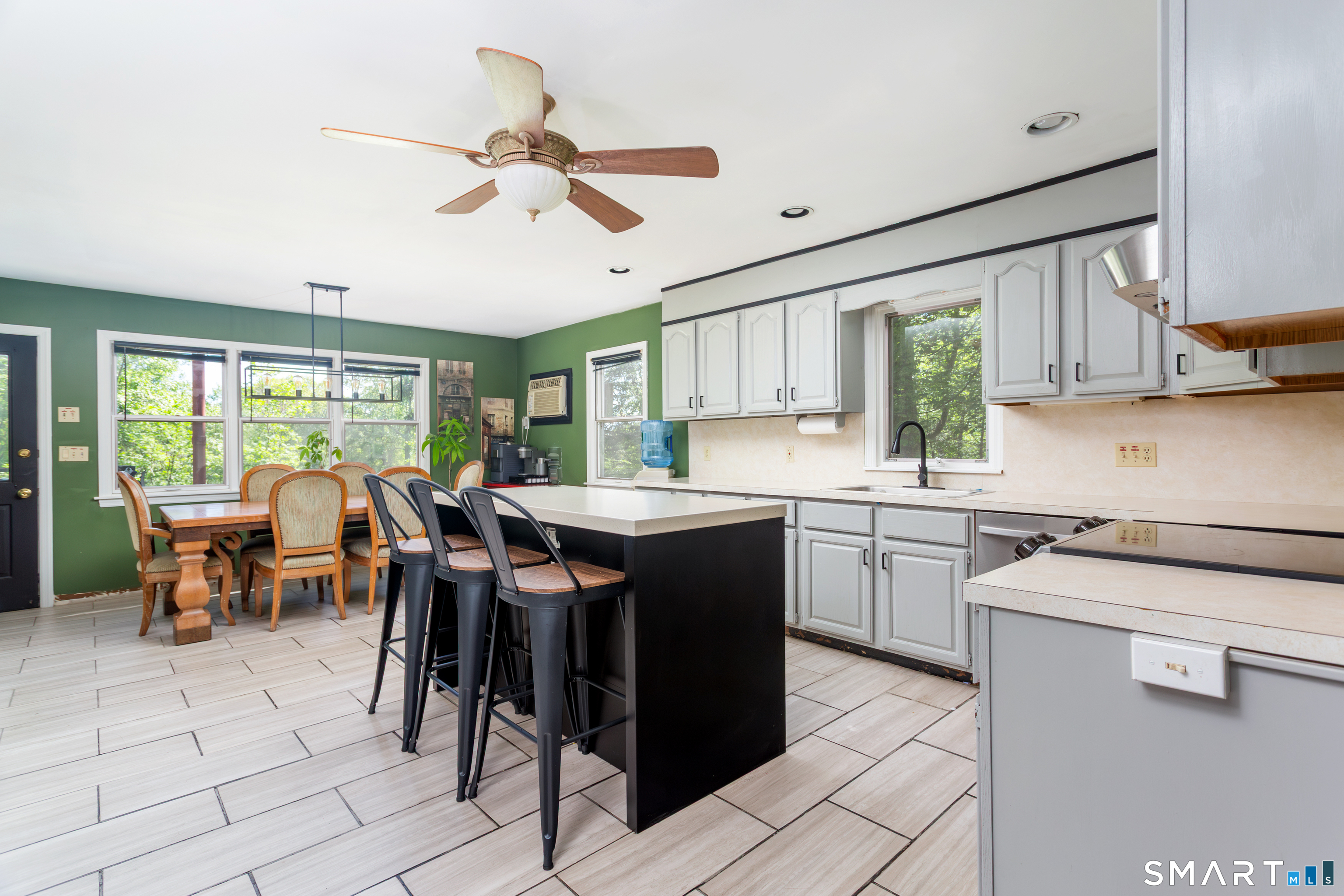 829 Scofieldtown Road Stamford CT 06903