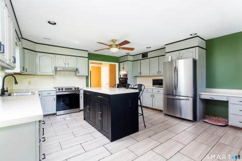829 Scofieldtown Road Stamford CT 06903