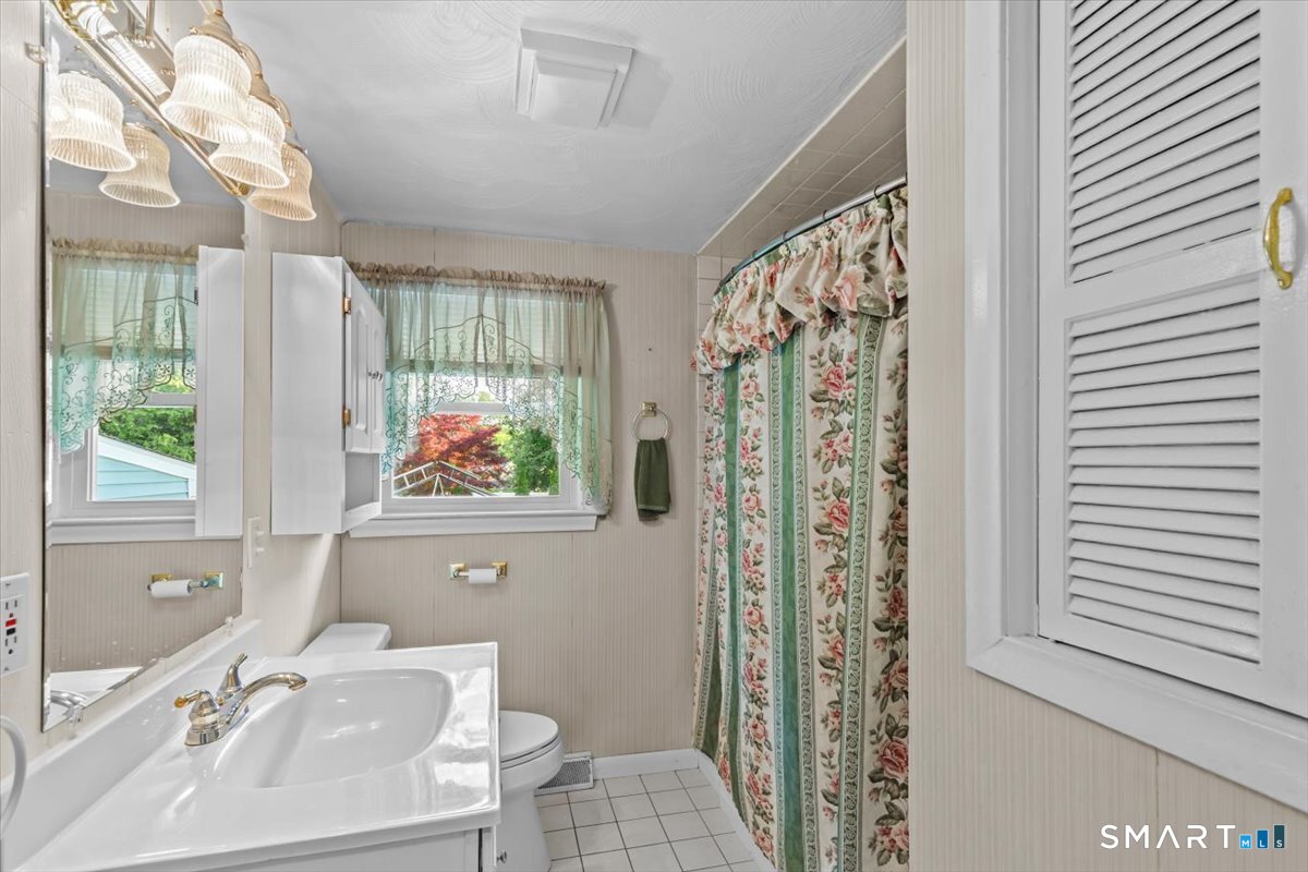 53 Blakeslee Road Wallingford CT 06492