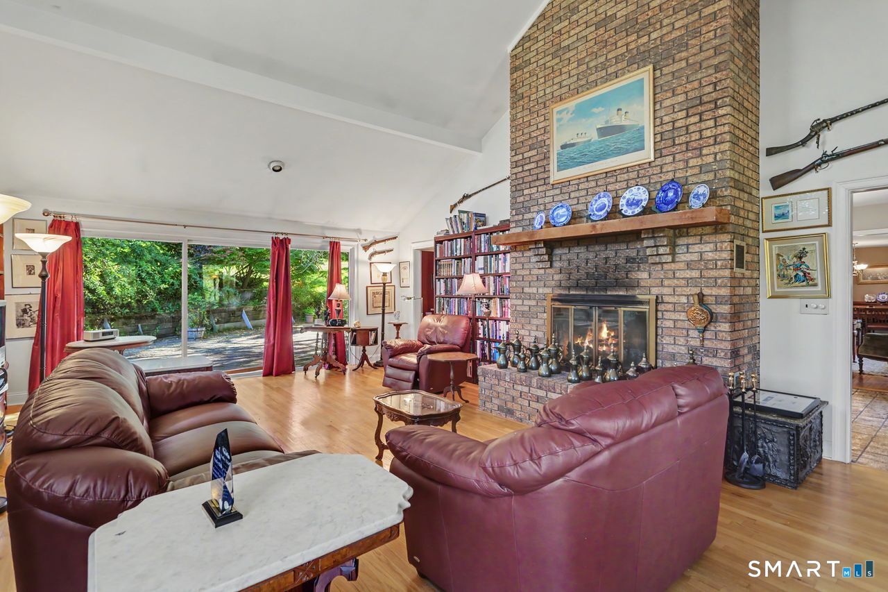 266 Ridgebury Road Ridgefield CT 06877