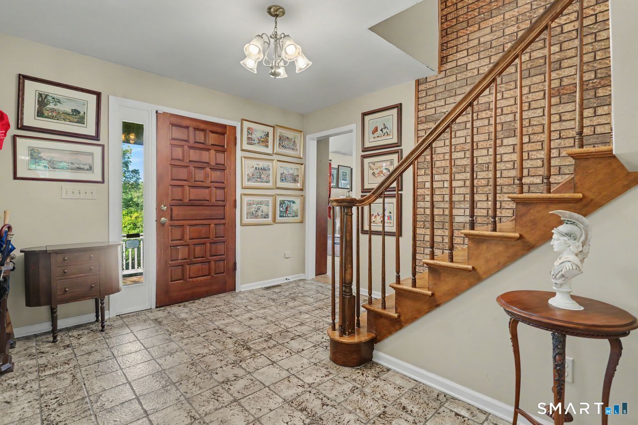 266 Ridgebury Road Ridgefield CT 06877
