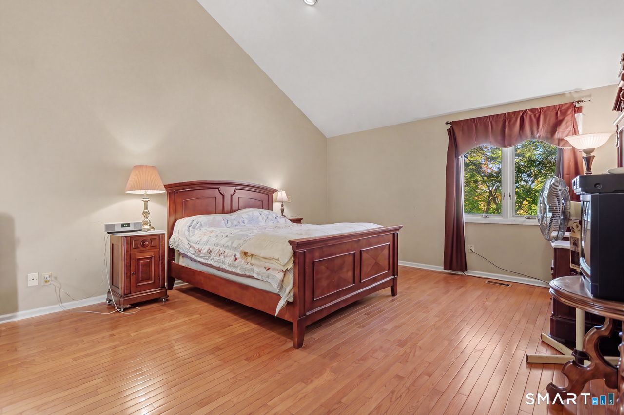 266 Ridgebury Road Ridgefield CT 06877