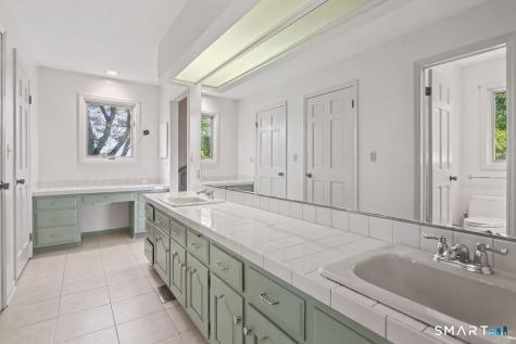 266 Ridgebury Road Ridgefield CT 06877